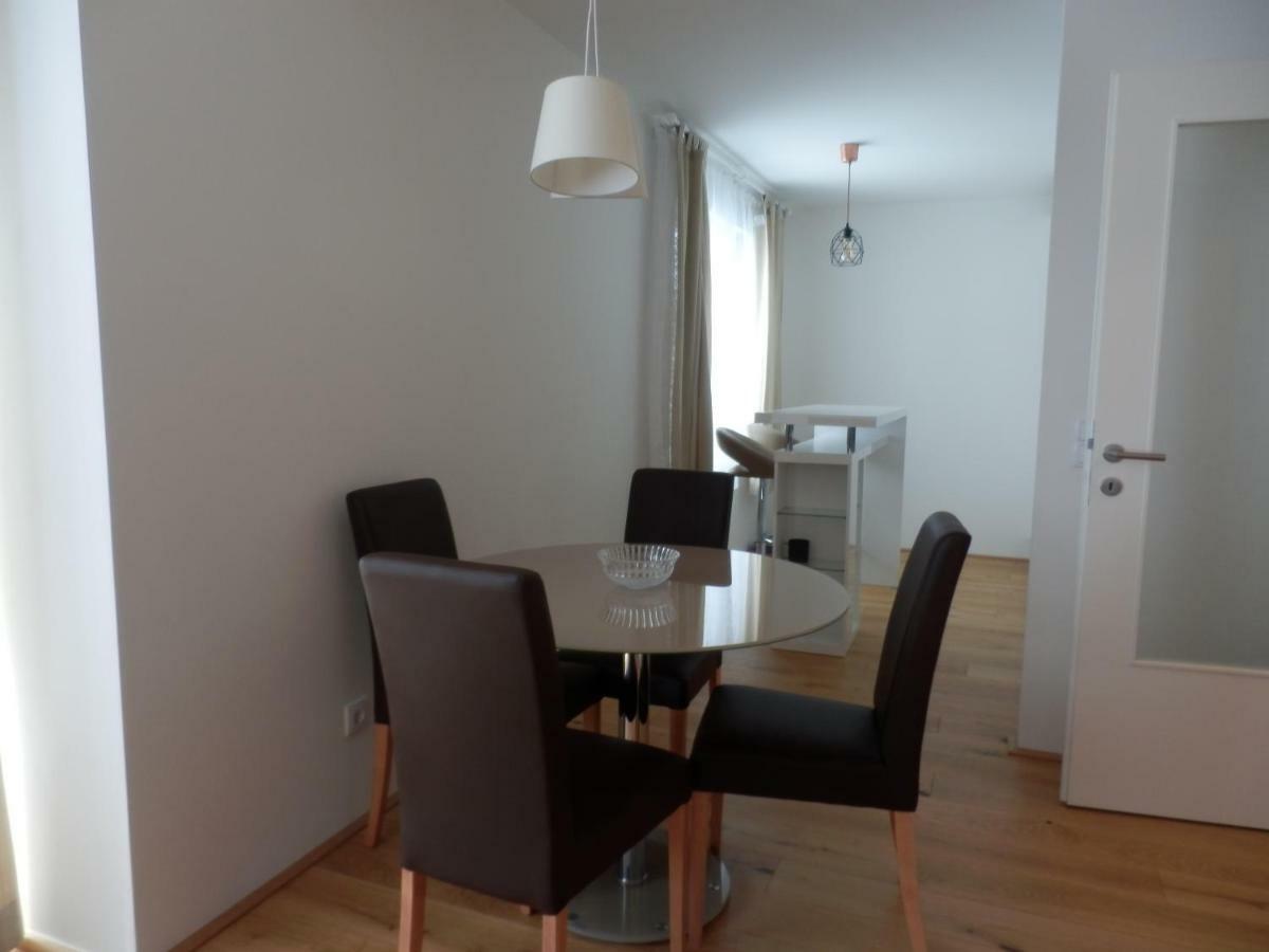 Appartement Spacious, Modern 1-bdrm Apt Near Vic & Austria Ctr *